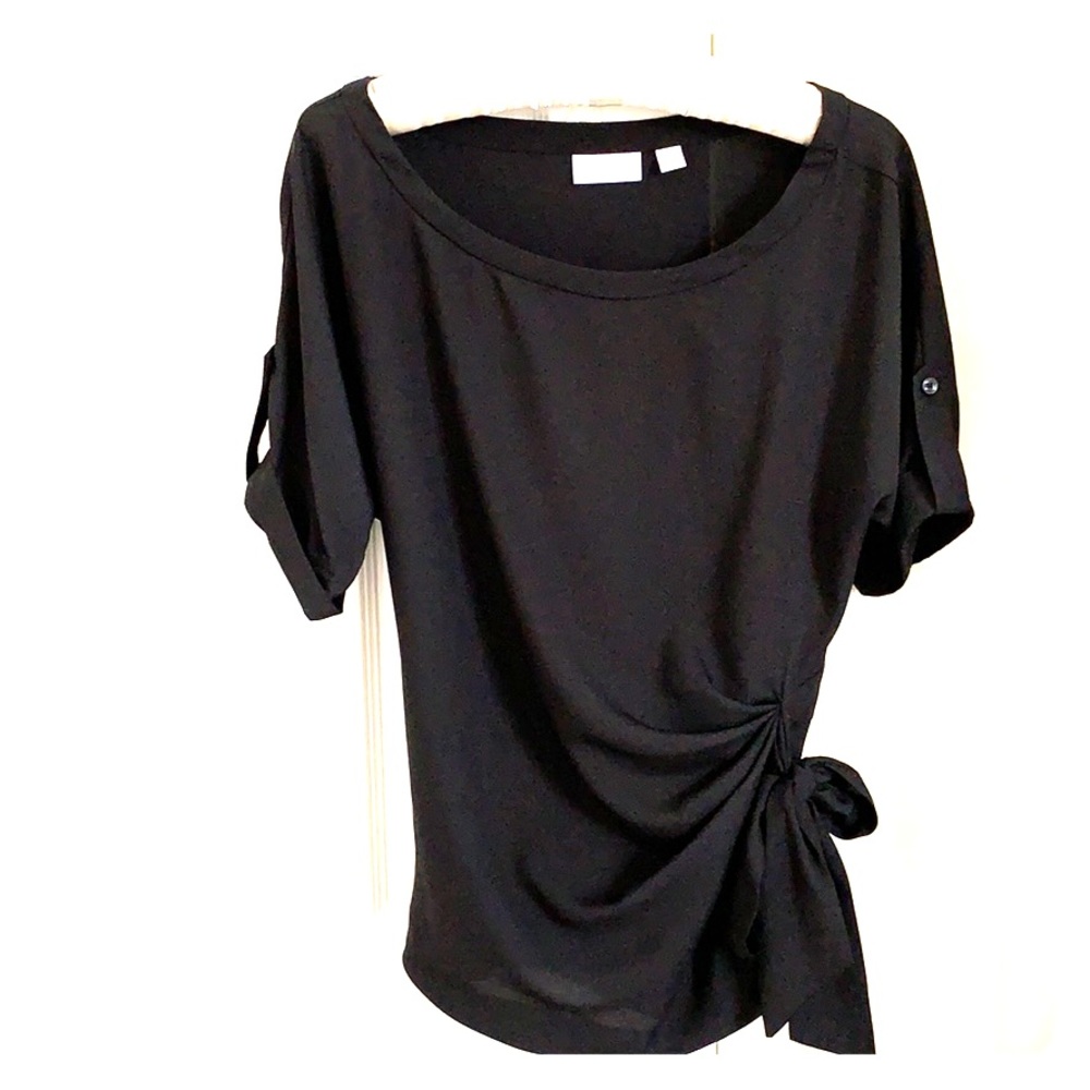 Black New York & Co M black blouse with a side bow